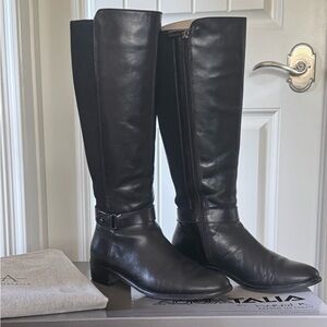 Aquatalia Women's Black Leather Boots - Excellent Condition